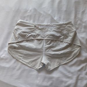 Lululemon speed up shorts 2.5"
